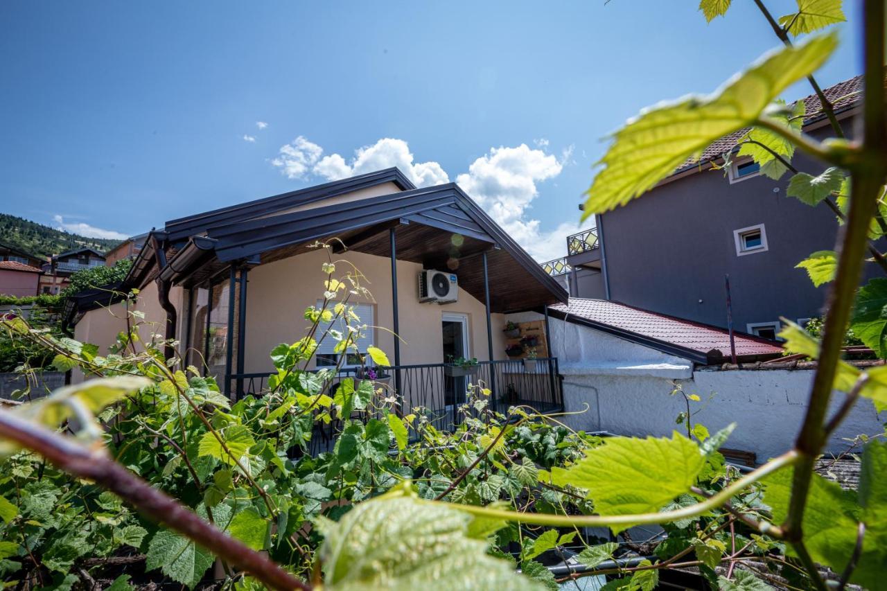 Self Check-In Apartment With Jacuzzi Mostar Exterior foto