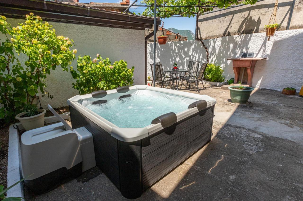 Self Check-In Apartment With Jacuzzi Mostar Exterior foto