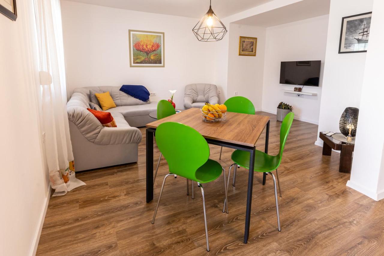 Self Check-In Apartment With Jacuzzi Mostar Exterior foto