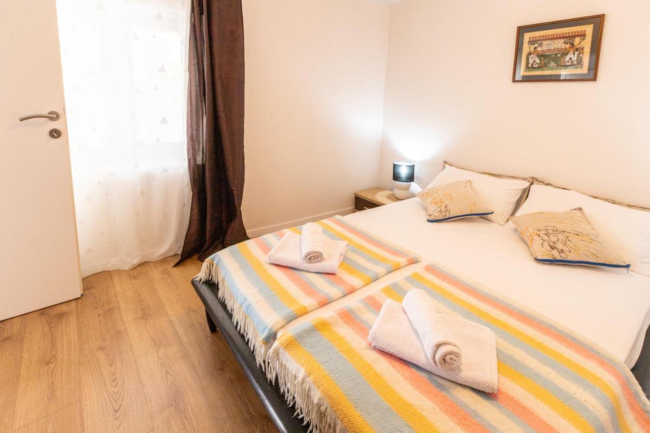 Self Check-In Apartment With Jacuzzi Mostar Exterior foto