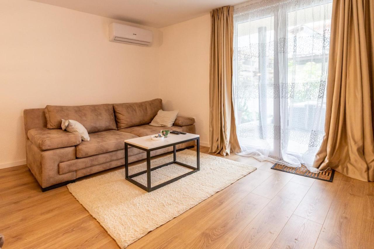 Self Check-In Apartment With Jacuzzi Mostar Exterior foto