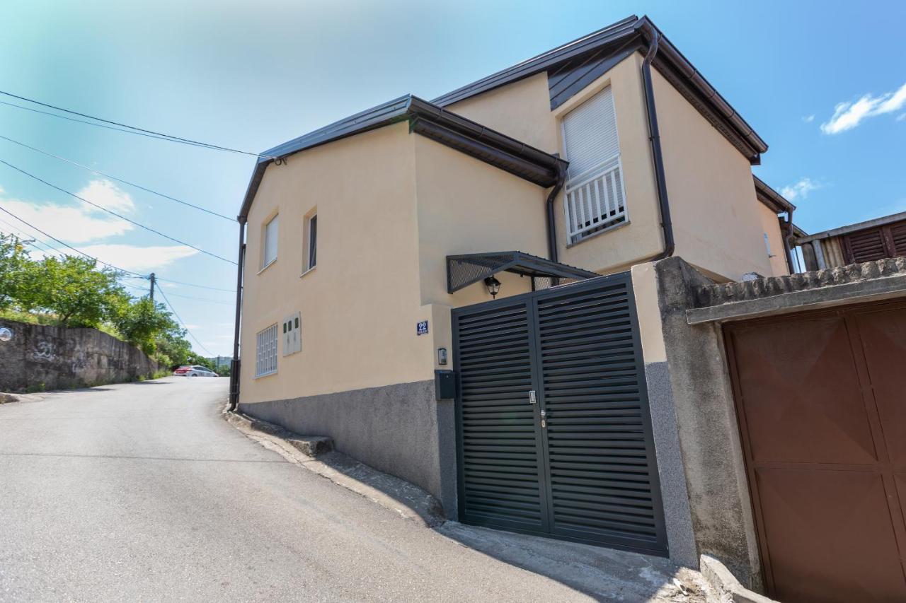 Self Check-In Apartment With Jacuzzi Mostar Exterior foto