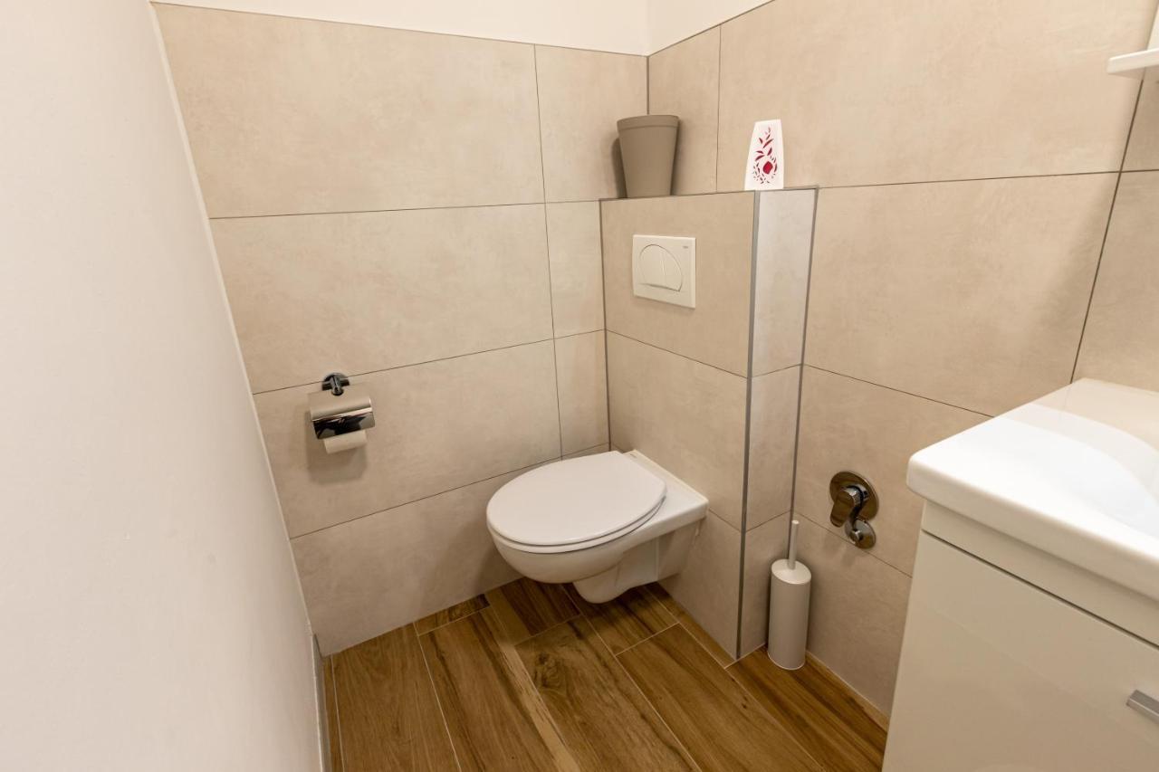 Self Check-In Apartment With Jacuzzi Mostar Exterior foto