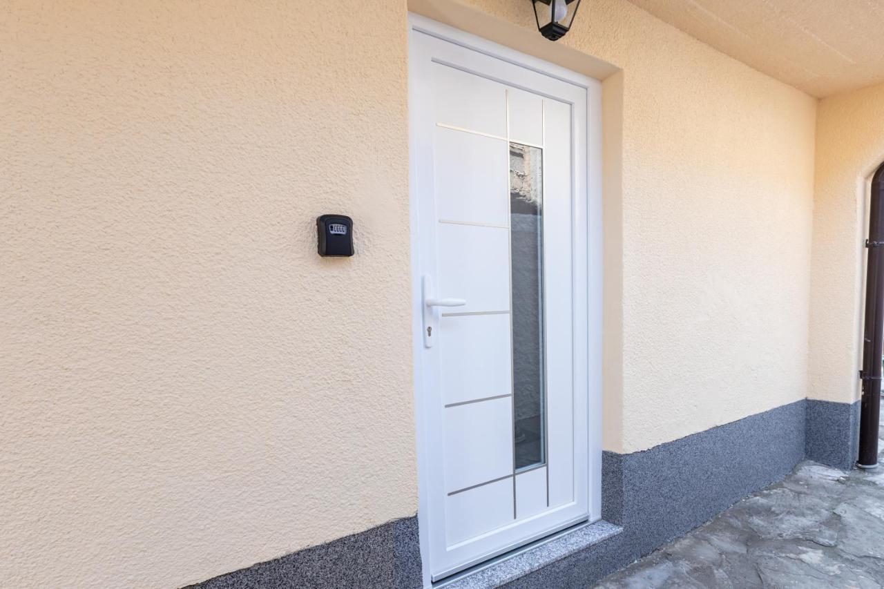 Self Check-In Apartment With Jacuzzi Mostar Exterior foto